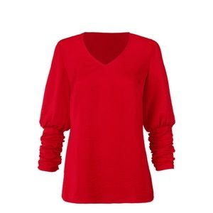 Beautiful STUNNING RED blouse! I really wear an xxl!